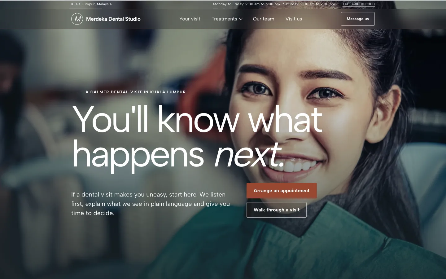 Signature style preview in bright mood on a demo dental clinic website for Merdeka Dental Studio